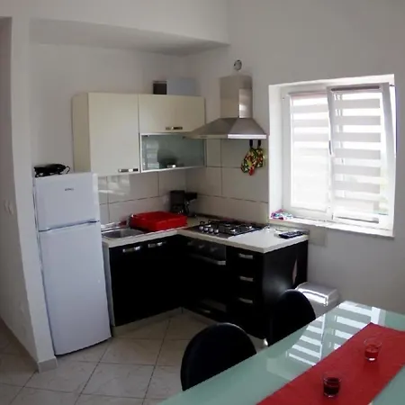 Apartment In Mit Grill, Garten Und Terrasse